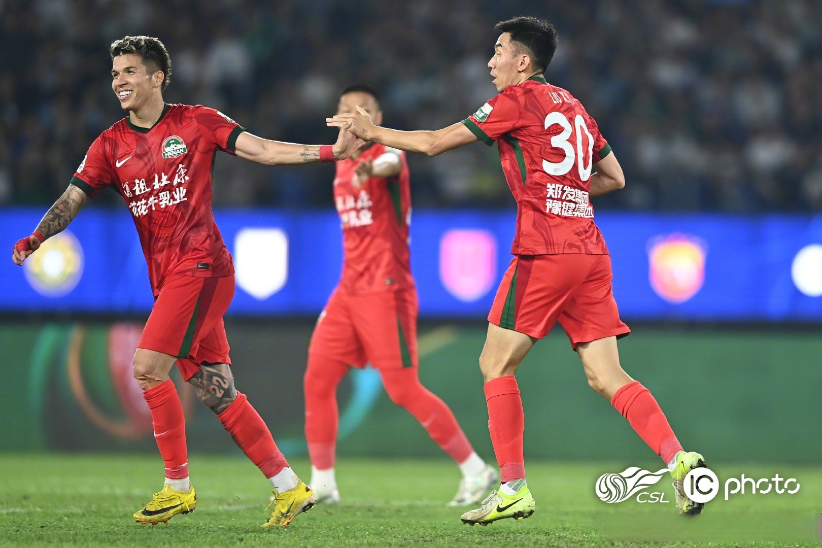 关于赛地聚焦：西甲冲刺阶段热度飙升，武汉三镇临场应变，震撼外界，更衣室氛围转暖的信息-欧宝体育平台